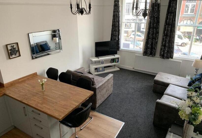 Апартаменты Superior 1 Спальня, Market Place Serviced Apartments, Leek