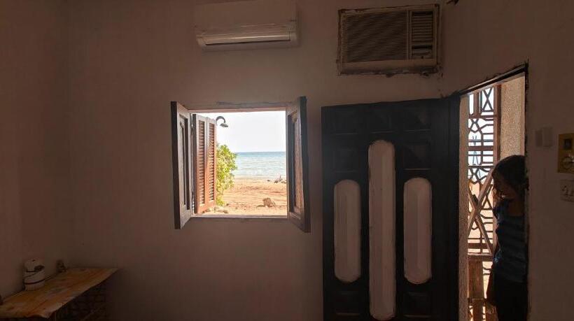 اتاق راحتی سه تخته, Michael S House