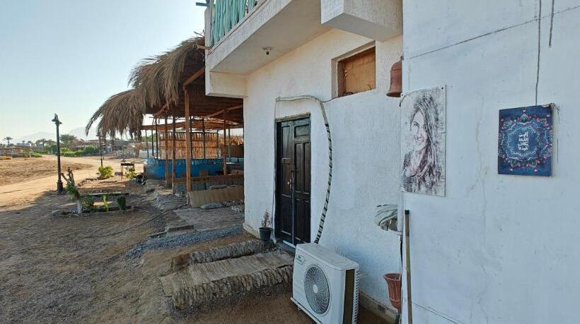 اتاق استاندارد چهار تخته, Michael S House