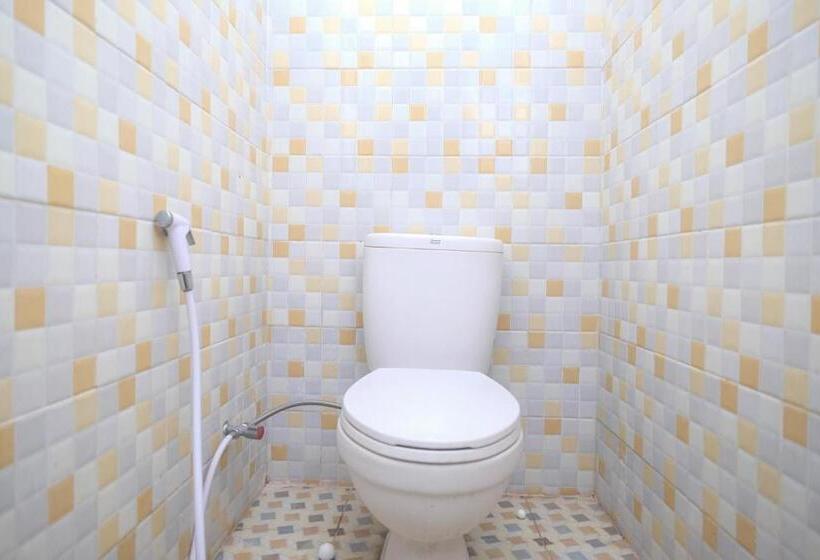 חדר דלוקס, Reddoorz Syariah @ Jalan Dieng Wonosobo 2