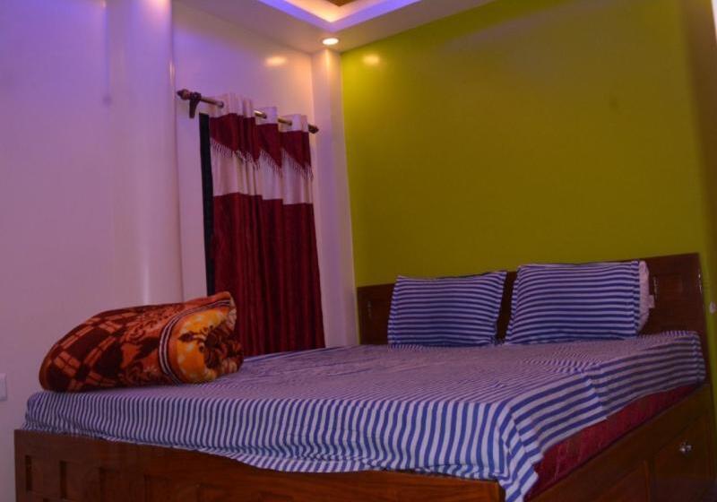 Standardrum, Saikatshree Lodge