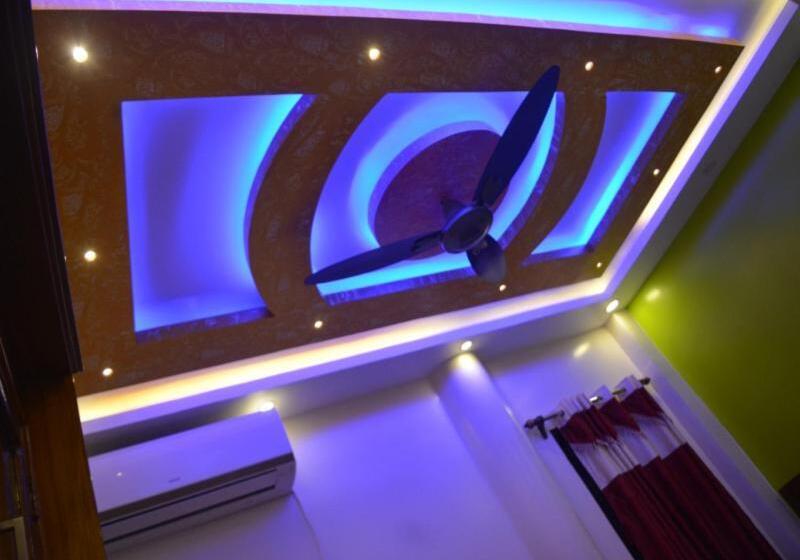 Standardrum, Saikatshree Lodge