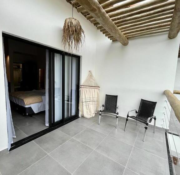 סוויטת דלוקס נוף לים, Santomar Guest House