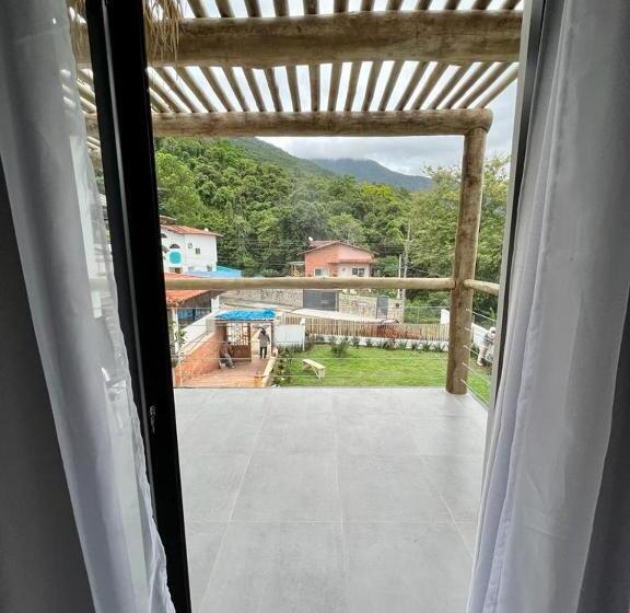 סוויטת דלוקס נוף לים, Santomar Guest House