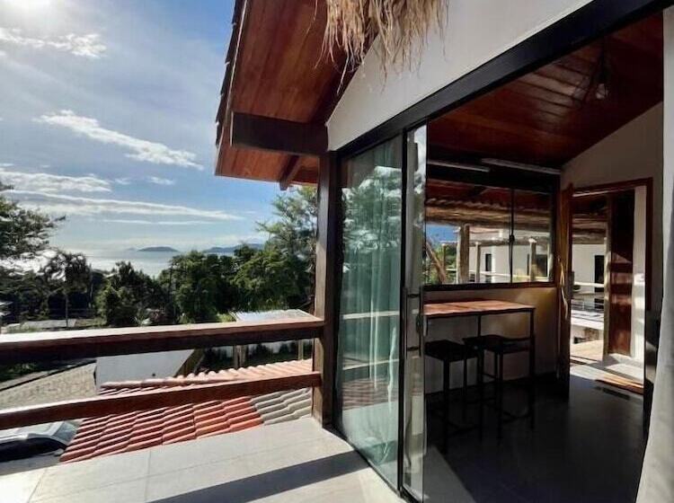 סוויטת דלוקס נוף לים, Santomar Guest House