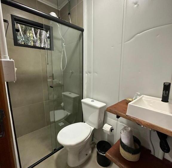 Superior Stüdyo, Studios Em Contêiner No Bosque