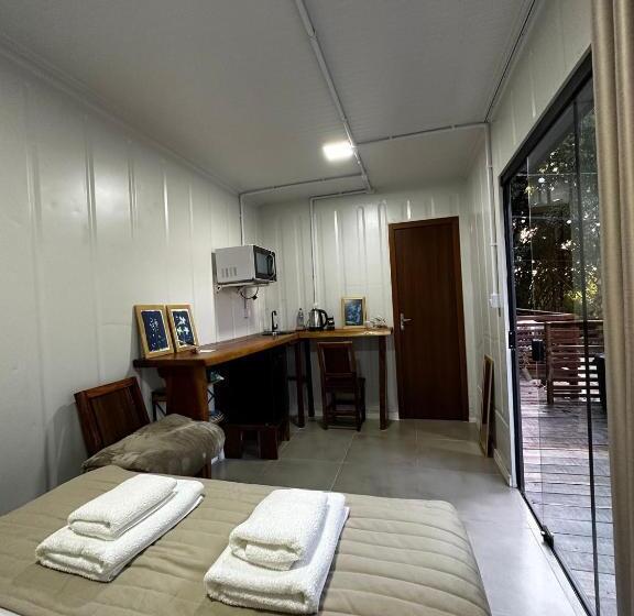 Delüks Stüdyo, Studios Em Contêiner No Bosque