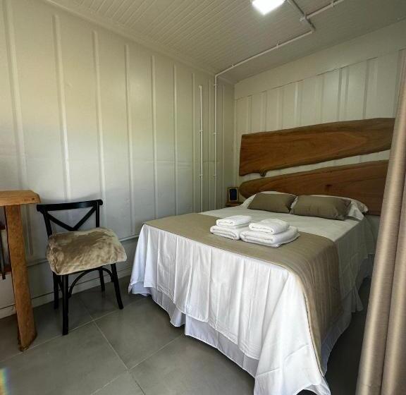 Superior Stüdyo, Studios Em Contêiner No Bosque