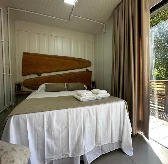 Superior Stüdyo, Studios Em Contêiner No Bosque