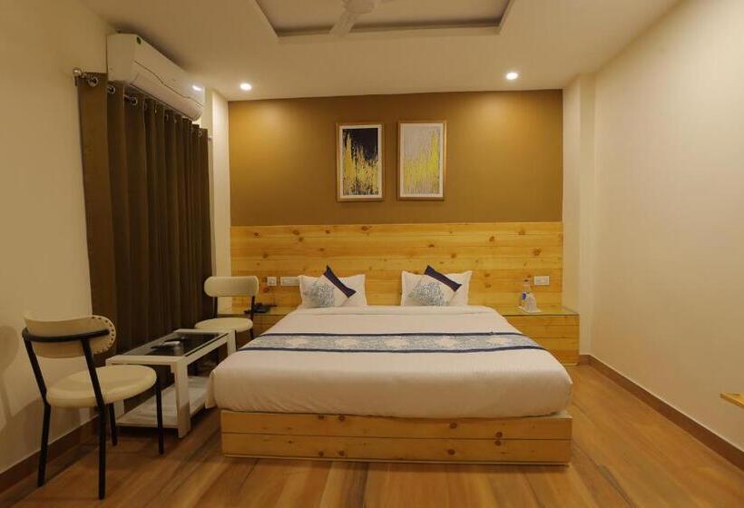 디럭스 룸, The Grand Uddhav  A Boutique