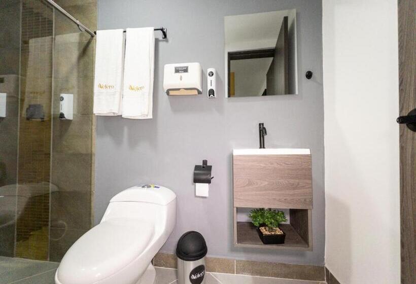 Deluxe Zimmer, Velero