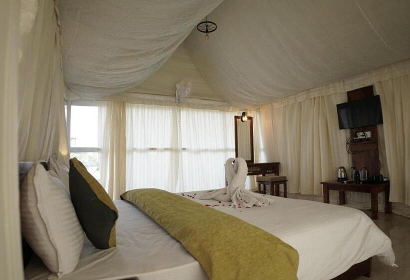Номер Superior Кровать Кинг, Wabi Sabi Resort, Igatpuri