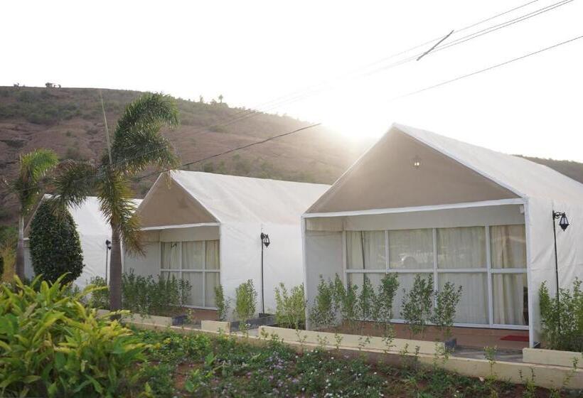 Quarto Superior Cama King, Wabi Sabi Resort, Igatpuri