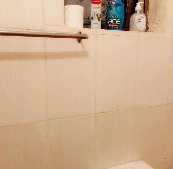 استودیو استاندارد با بالکن, Mombasa Shanzu Airbnb