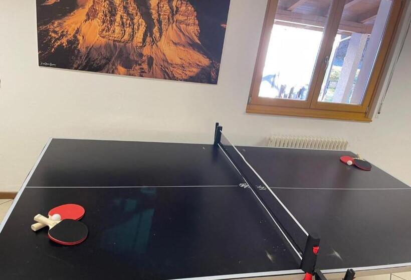 סוויטה, Lunga Via Delle Dolomiti