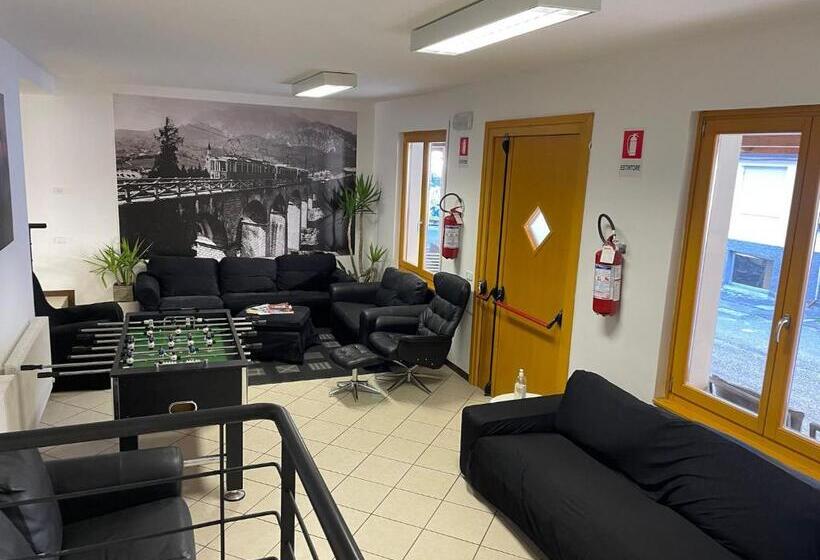 חדר סטנדרט לשלושה, Lunga Via Delle Dolomiti