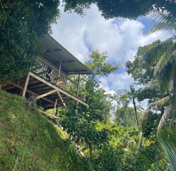 Номер Deluxe Вид на Море с Балконом, Ponci’s Gate To Gaia Holistic Center