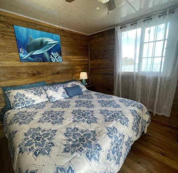 스탠다드 룸 킹사이즈 침대, Ponci’s Gate To Gaia Holistic Center