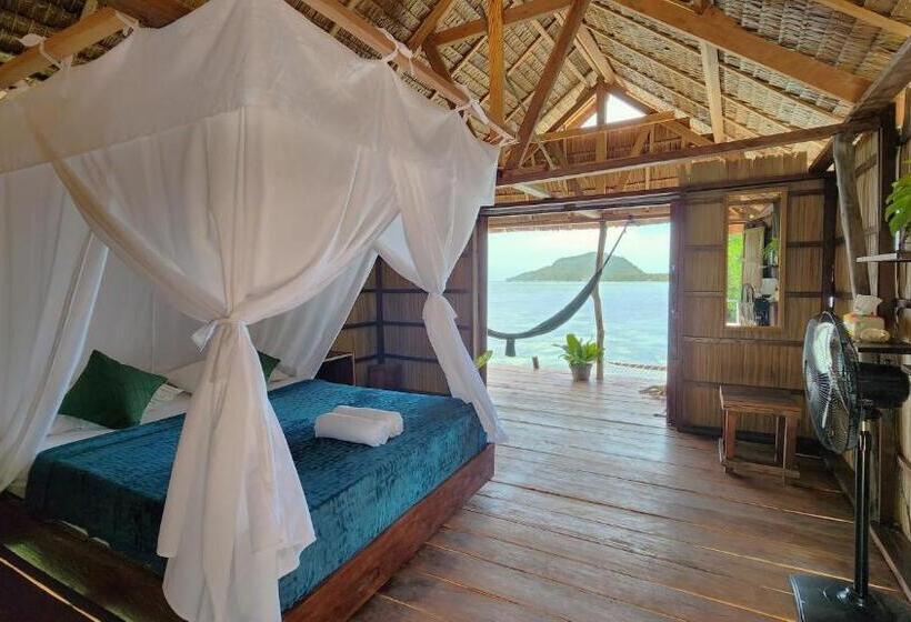 بانگلوی سوپریور, Mansuar Raja Ampat Bungalows