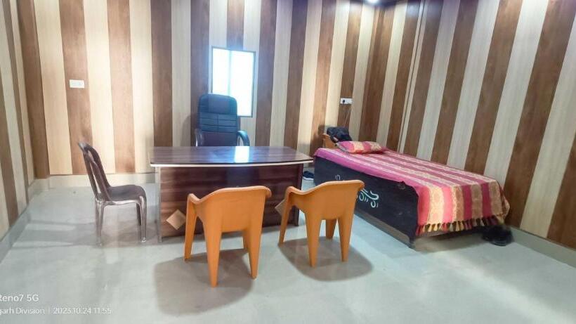 트리플 클래식 룸, Spot On The Wave Hotel & Restaurant