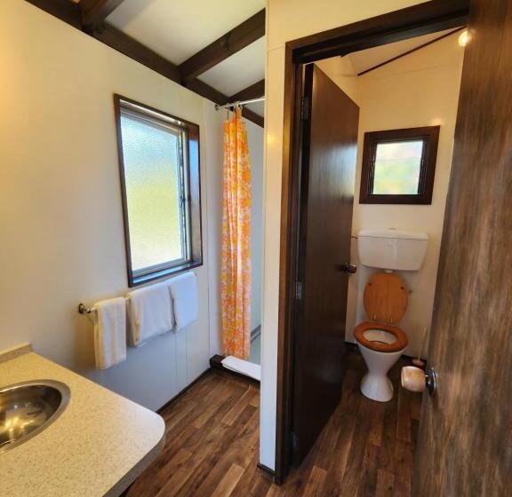 스탠다드 룸 호수 전망, Manapouri Holiday Park