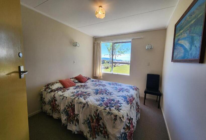 오두막, Manapouri Holiday Park