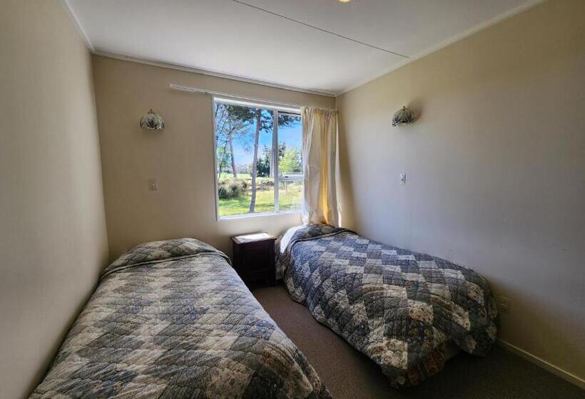 오두막, Manapouri Holiday Park