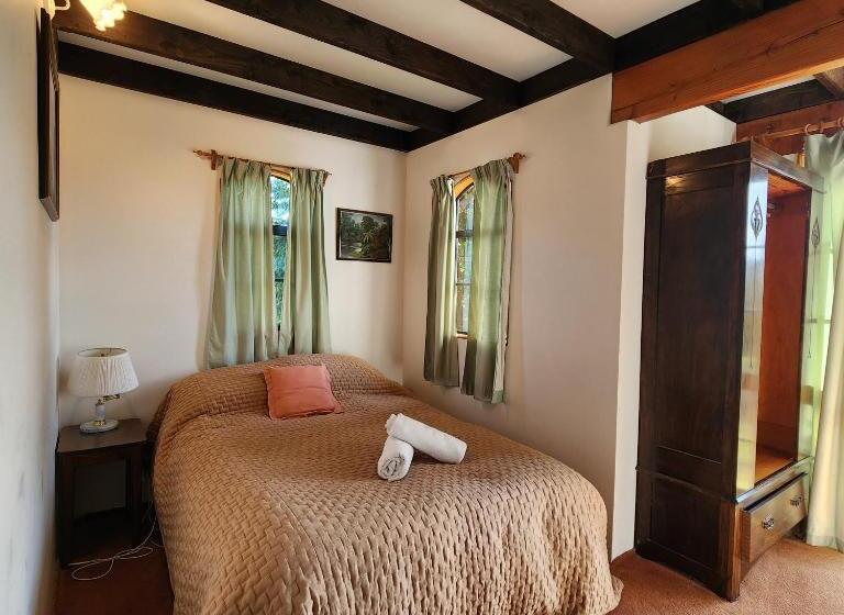 샬레, Manapouri Holiday Park