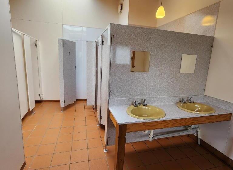 이코노미 룸, Manapouri Holiday Park