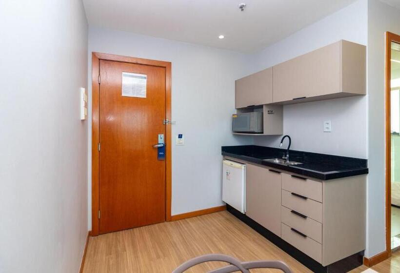 ファミリーステューディオ, Apartamento No Comfot Hotel Taguatinga