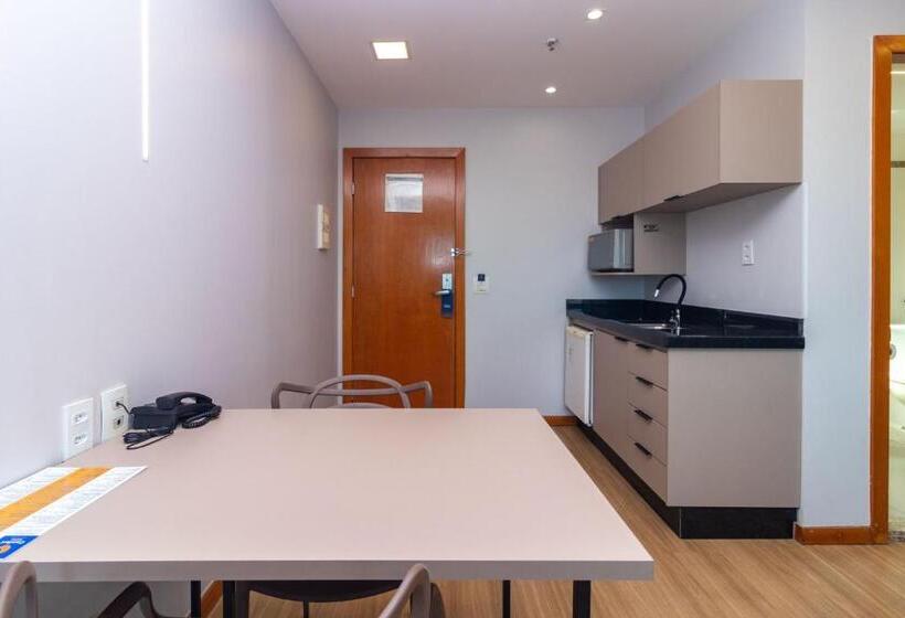 ファミリーステューディオ, Apartamento No Comfot Hotel Taguatinga