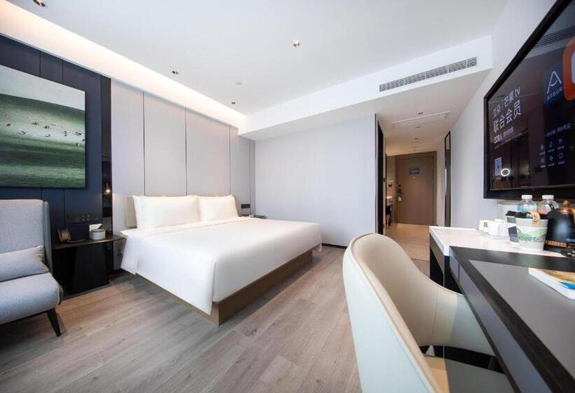 Номер Superior, Atour Hotel Qingdao Laoshan Shilaoren Beach