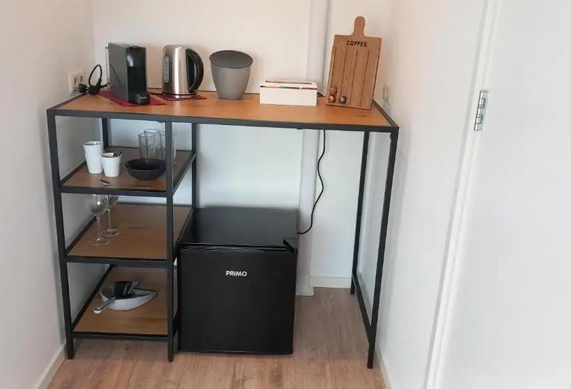 Deluxe Kolmen Hengen Huone, B&b T Bûtefjild