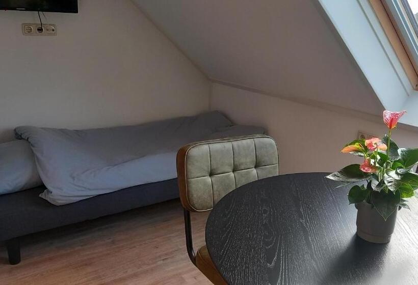 חדר דלוקס לשלושה, B&b T Bûtefjild