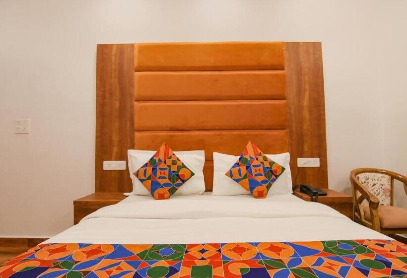 Quarto Deluxe, Fabhotel Ambassador