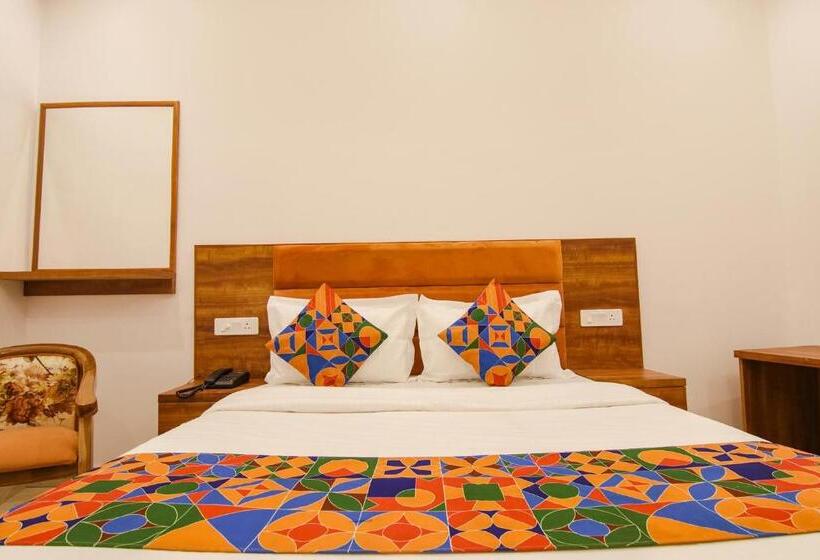 اتاق لوکس, Fabhotel Ambassador