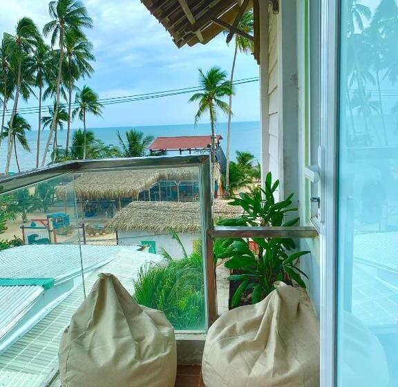 اتاق لوکس با چشمانداز دریا, A L Y S S A Seaside Muine