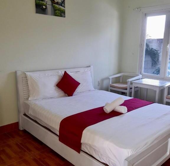 اتاق اکونومی, A L Y S S A Seaside Muine