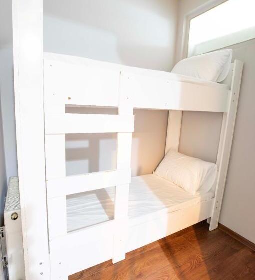 اتاق لوکس چهار تخته, Anova Pera