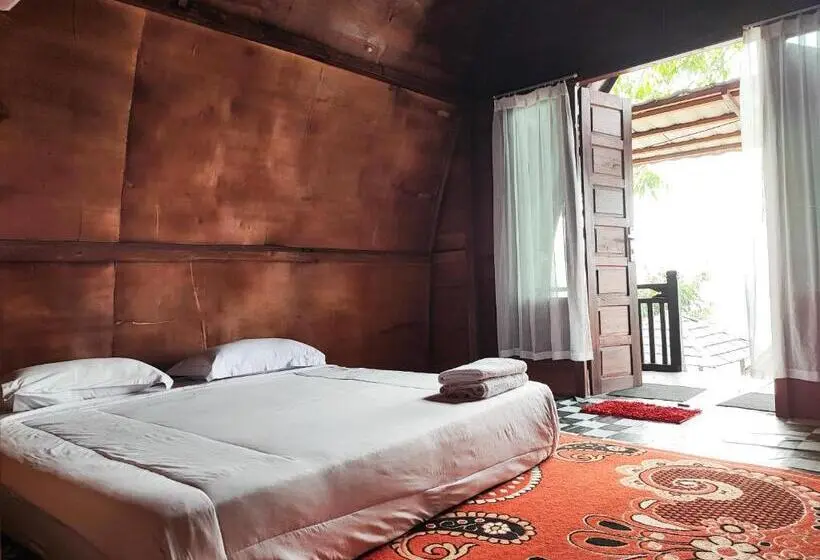 スタンダードルーム, Arafah Resort @ Danau Kerinci Jambi Redpartner