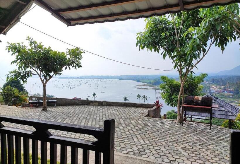 غرفة عائلية, Arafah Resort @ Danau Kerinci Jambi Redpartner