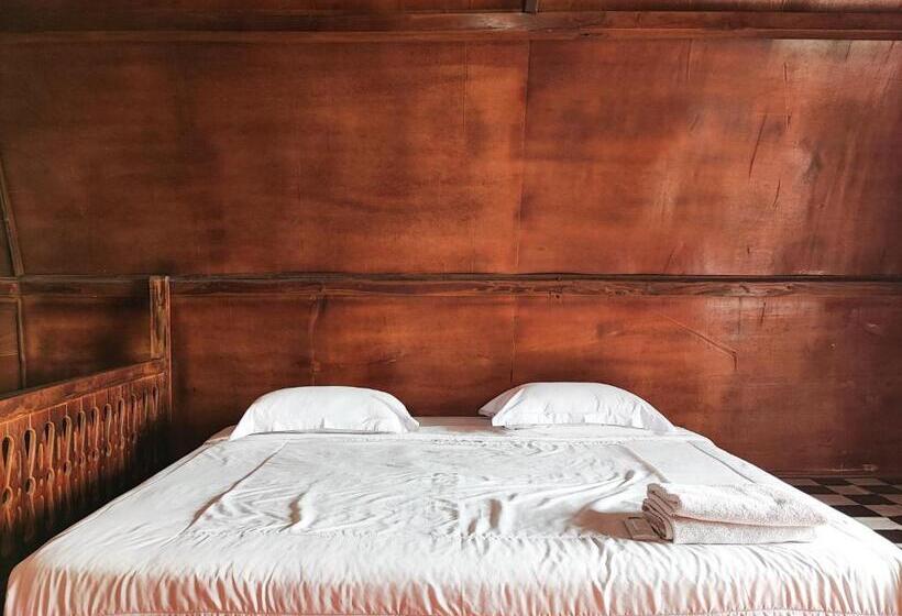 غرفة عائلية, Arafah Resort @ Danau Kerinci Jambi Redpartner