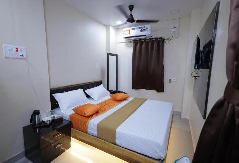 חדר דלוקס, Aravi Inn