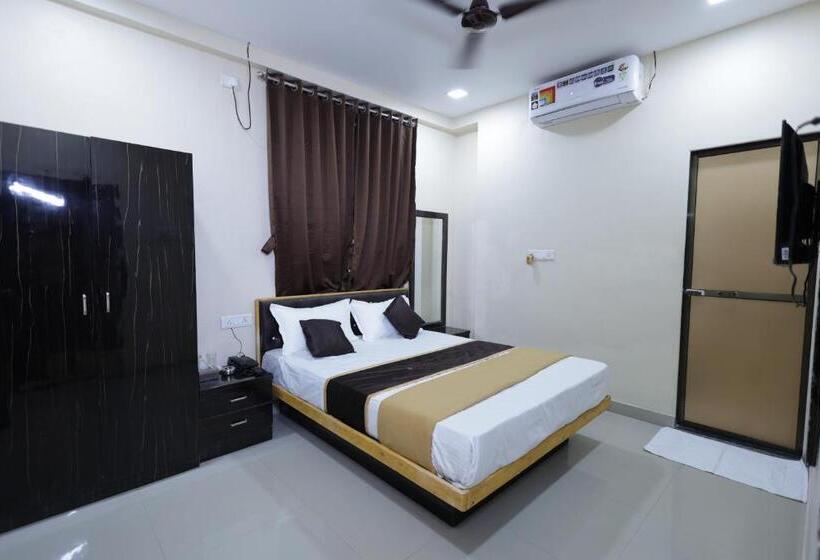 Номер Deluxe, Aravi Inn