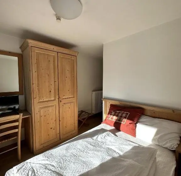 Standard Yhden Hengen Huone, Betulla