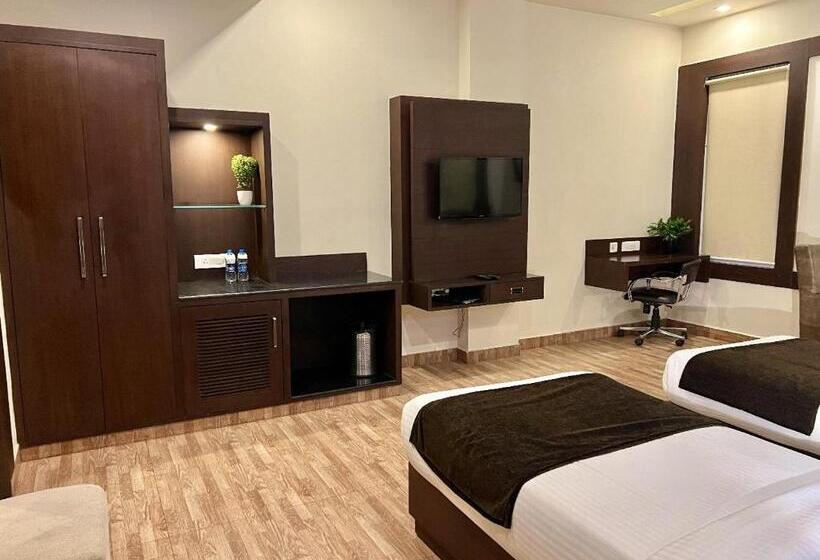 غرفة ديلوكس, Lavanya Tower Haldwani