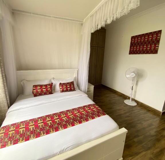 اتاق استاندارد, Nimaro Courts