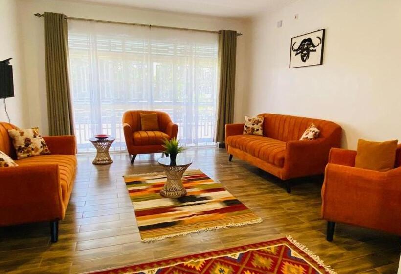 اتاق استاندارد یک نفره, Nimaro Courts