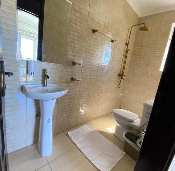 اتاق استاندارد یک نفره, Nimaro Courts