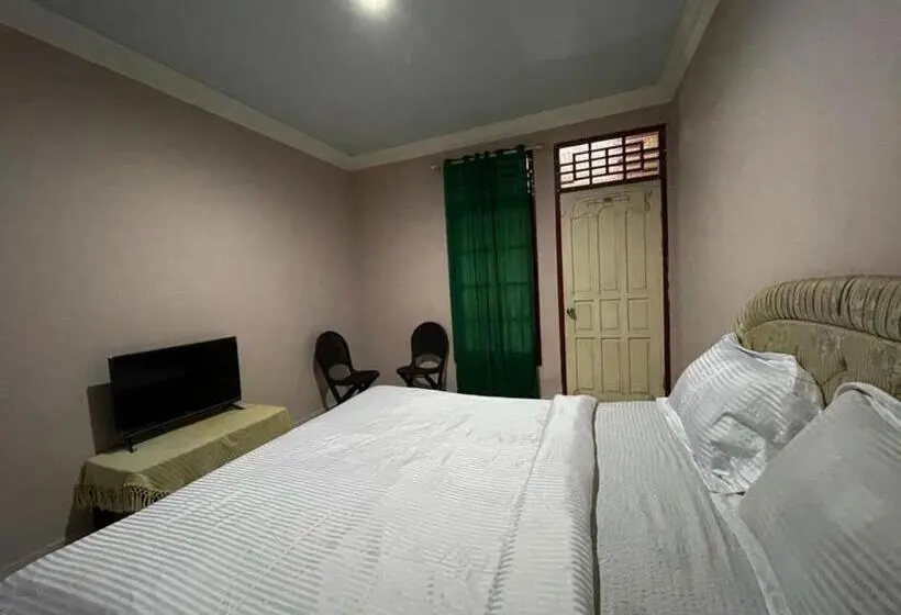 Deluxe-huone, Oyo 93292 Raudhatul Husna Homestay Syariah